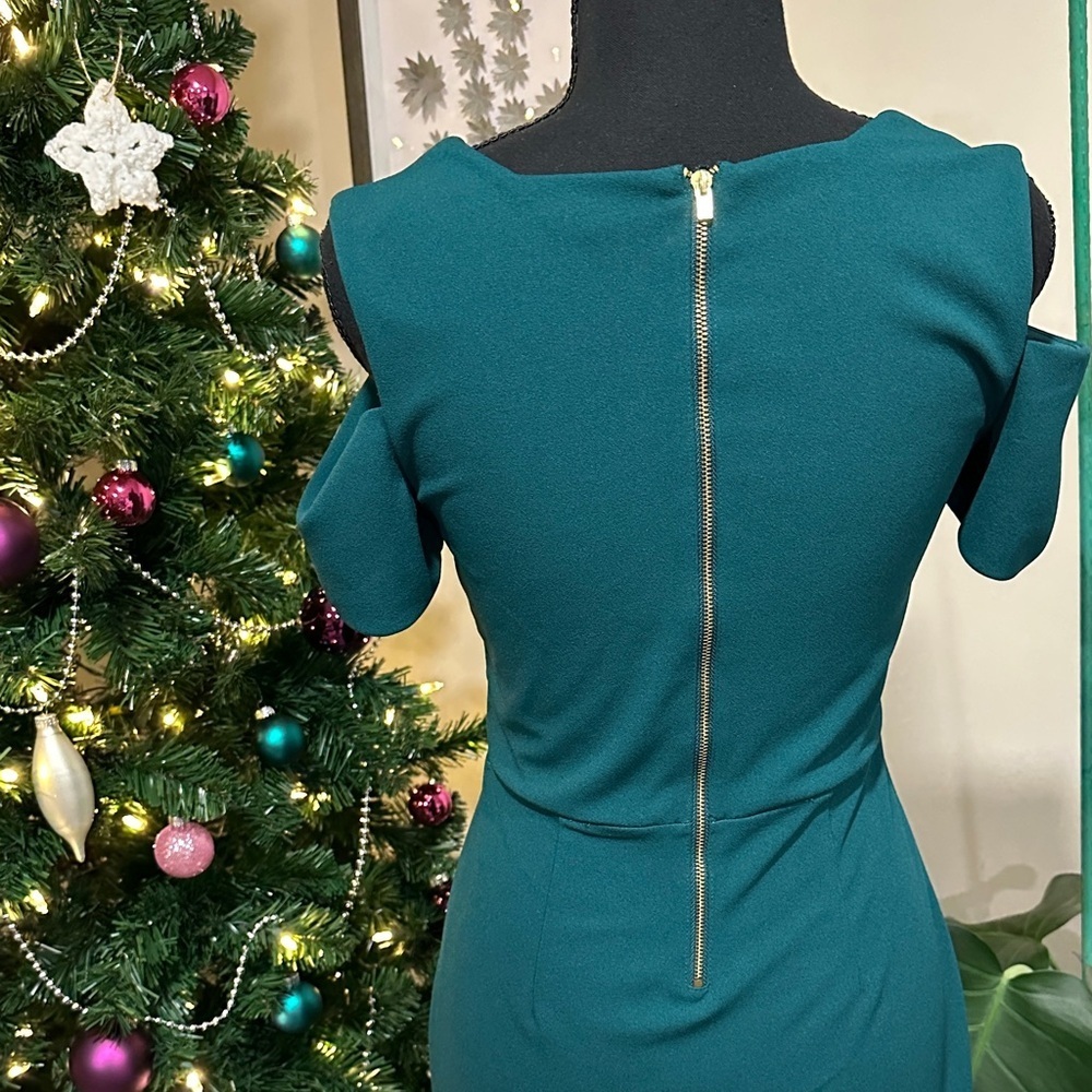 *EXPRESS* Teal Cold-Shoulder Dress Size 4 - Picture 7 of 9